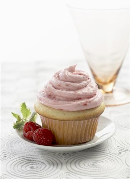 Double Raspberry Cupcakes with Raspberry Frosting 