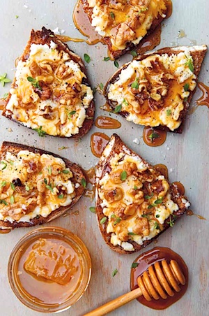 Goat Cheese Toasts with Walnuts, Honey and Thyme