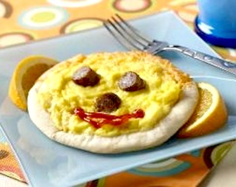 Morning Smiles Breakfast Pizzas