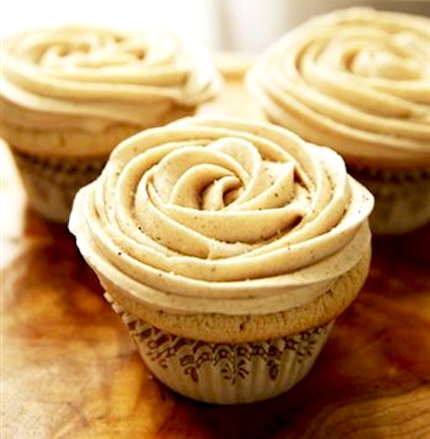 Vanilla Chai Buttercream Frosting